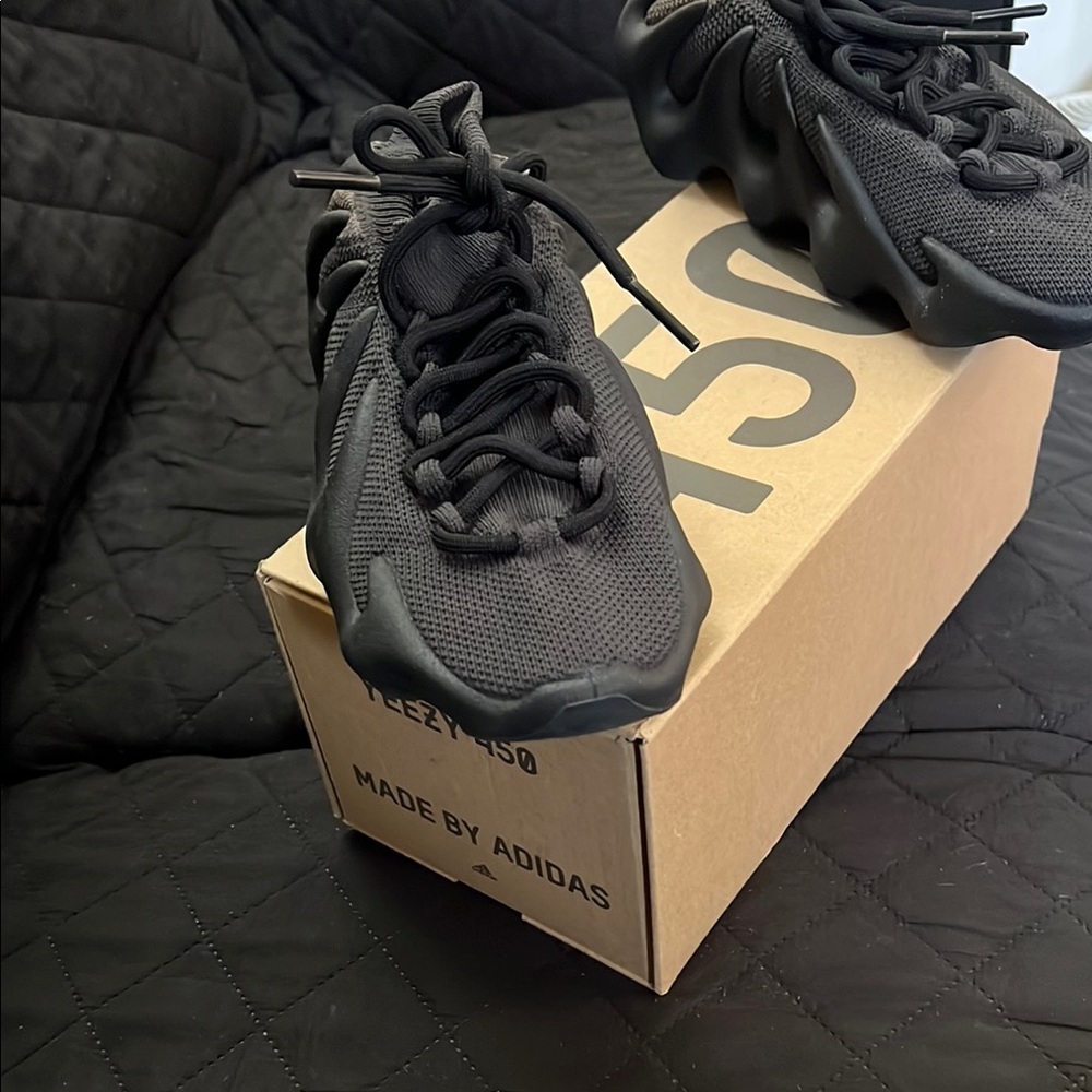 Adidas Black Sneakers Sleek Modern Design